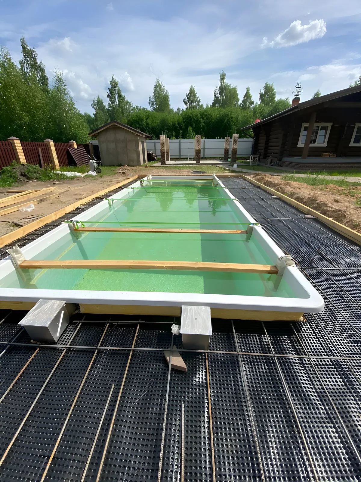 Laguna 9 — вечернее освещение в Альметьевске