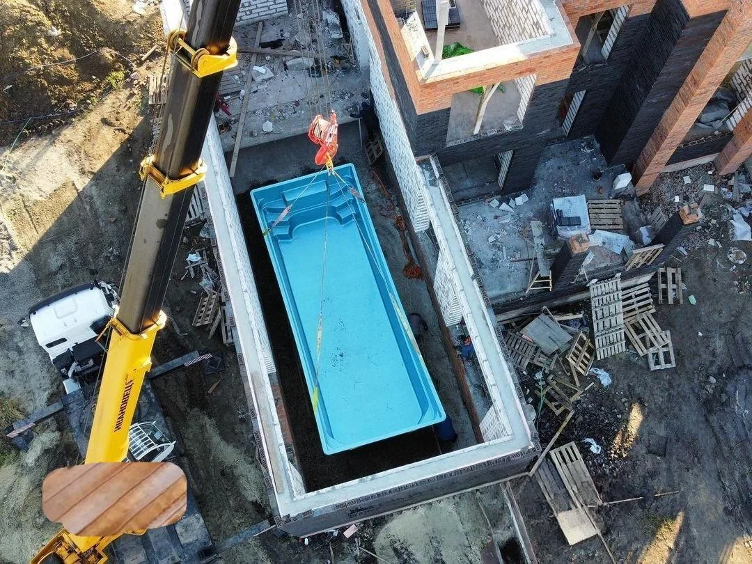 Laguna 9 — зона отдыха у бассейна в Альметьевске